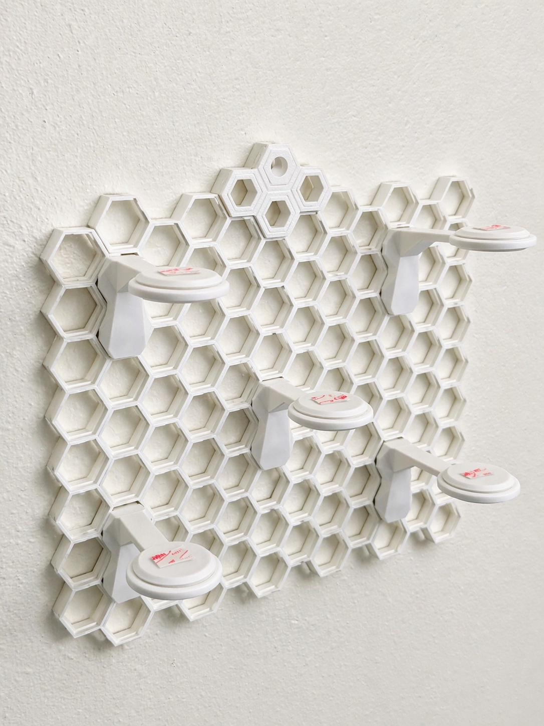 Wall Mount Display with Magnetic Display Plates 3D Printed