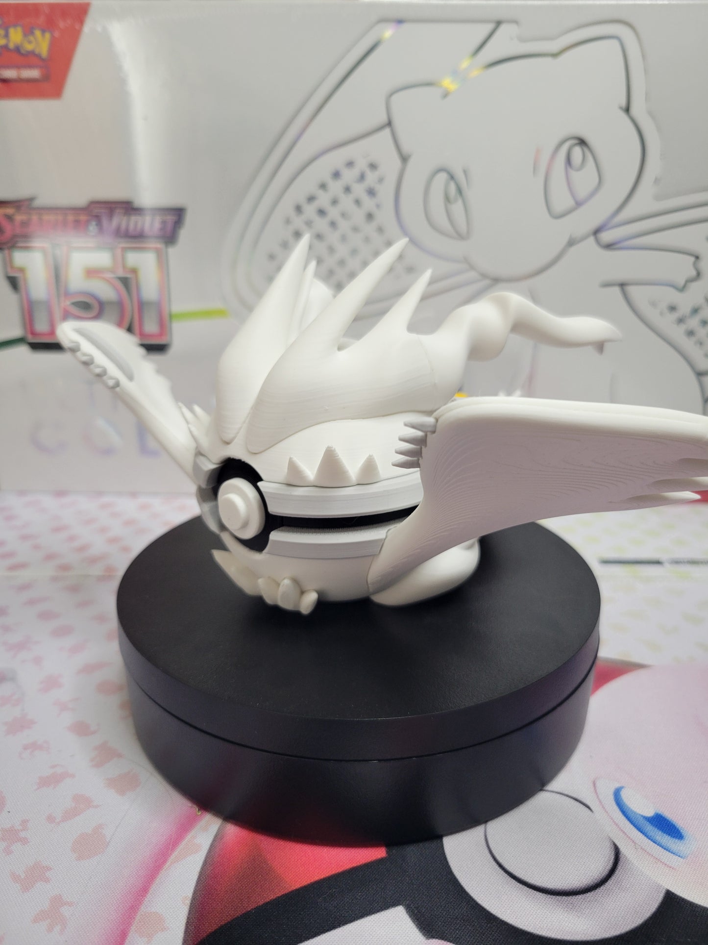 0643 - Reshiram Inspired 3D Printed Themed Monster Ball