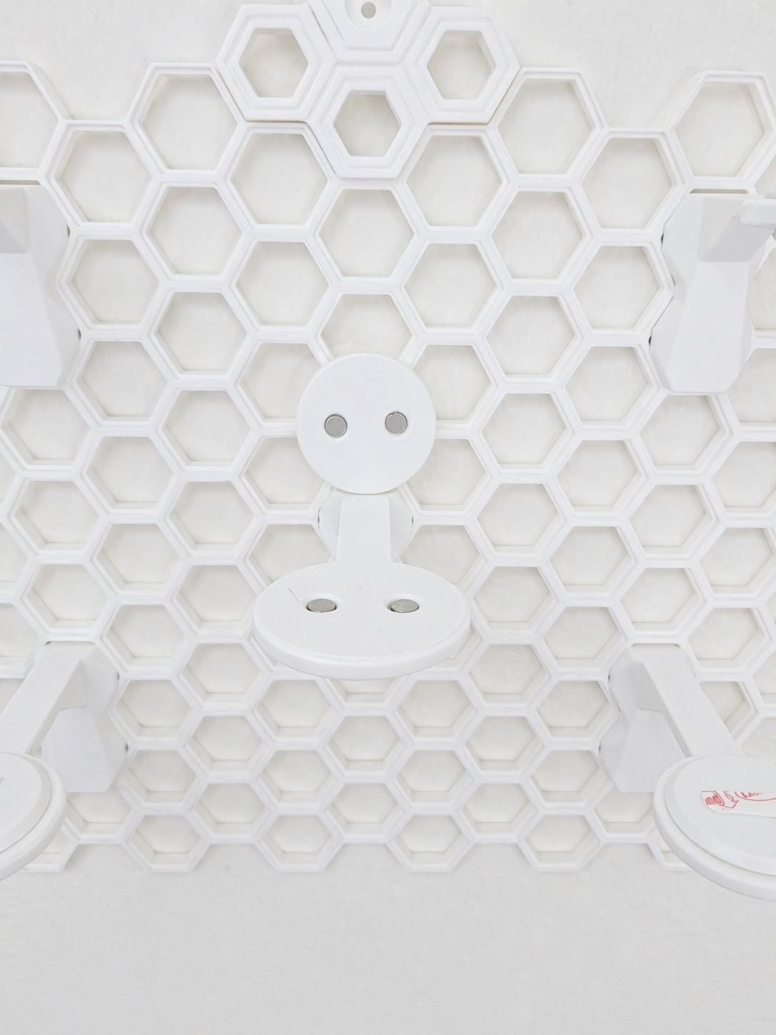 Wall Mount Display with Magnetic Display Plates 3D Printed